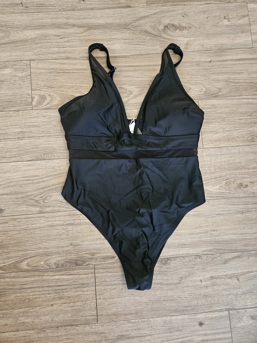 Cupshe Black Plunge One-Piece Swimsuit Size 2x